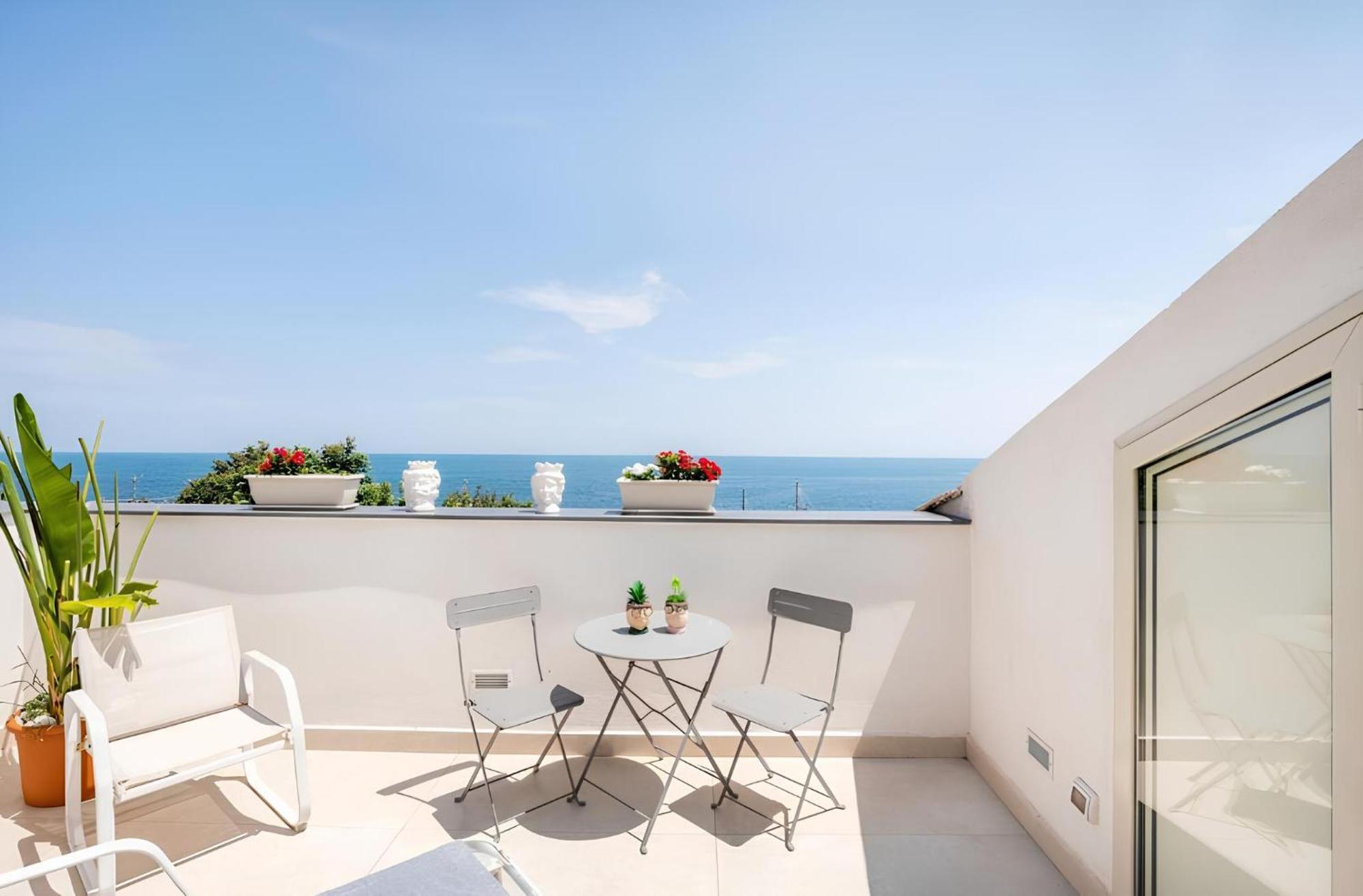 Mare Damuri Con Terrazza Vista Mare Apartamento Catânia Exterior foto